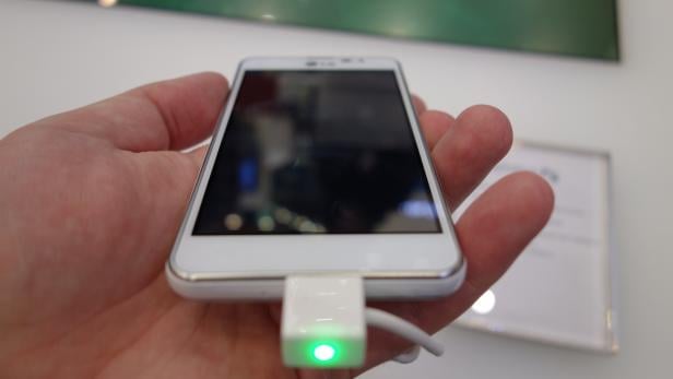 LG F5