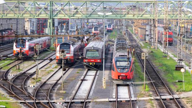 "Pünktlichkeitstag" der ÖBB: Züge im gesamten Osten stehen still "Pünktlichkeitstag" der ÖBB: Züge im gesamten Osten stehen still