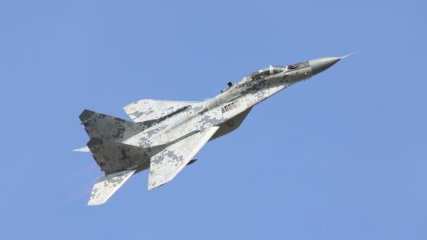 Symbolbild: Eine MiG-29 der slowakischen Luftwaffe Symbolbild: Eine MiG-29 der slowakischen Luftwaffe