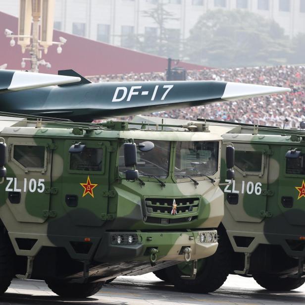 Symbolbild: Die chinesische Hyperschallrakete DF-17 könnte die Startplattform für den neuen Gleiter werden
